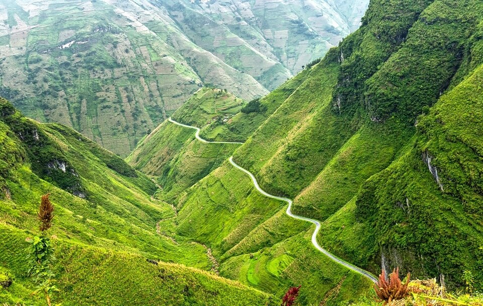 Đèo Mã Pí Leng trong nắng