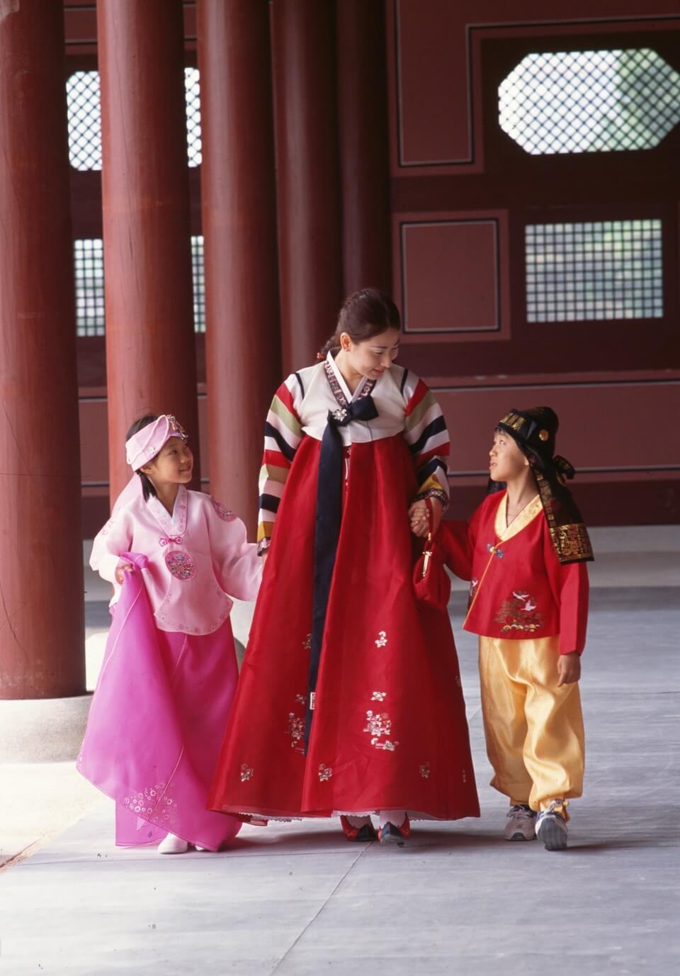 Trải nghiệm mặc Hanbok truyền thống