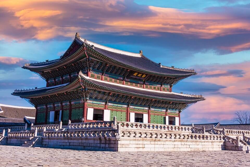 Gyeongbokgung trên cung đường chạy Seoul Marathon 2025