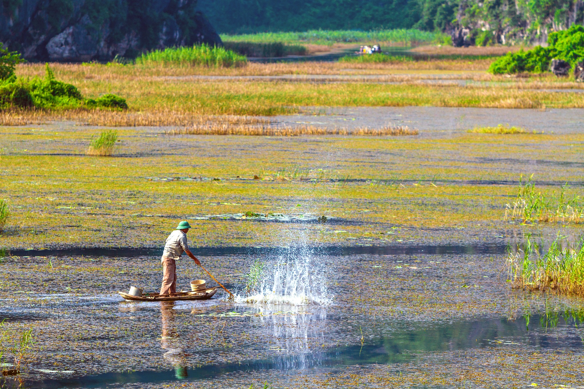 Ảnh đẹp Đầm Vân Long