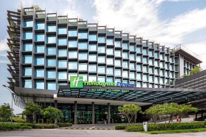 Combo 4N3Đ Vé máy bay khứ hồi + 2 đêm khách sạn Holiday Inn Express Singapore Clarke Quay, an IHG Hotel 3 sao