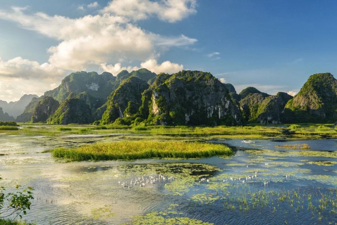 Chìm đắm vào khung cảnh hữu tình của Đầm Vân Long - Ninh Bình